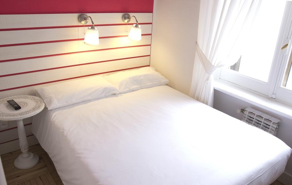 Hostal Monjes Peregrinos Бургос Номер фото